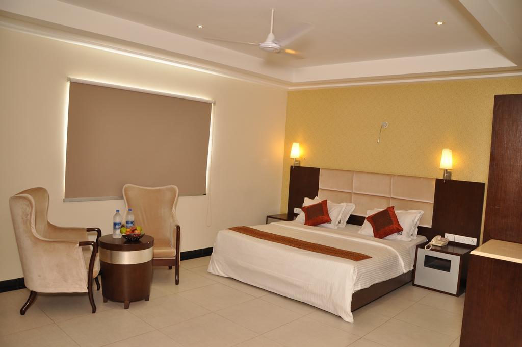 Hotel Shaans Tiruchirappalli Bilik gambar