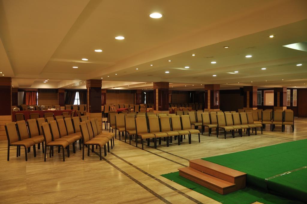 Hotel Shaans Tiruchirappalli Bilik gambar